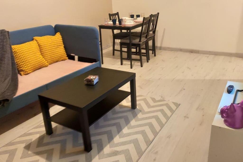 Charmant Appartement Proche Melun Centre Ville ภายนอก รูปภาพ